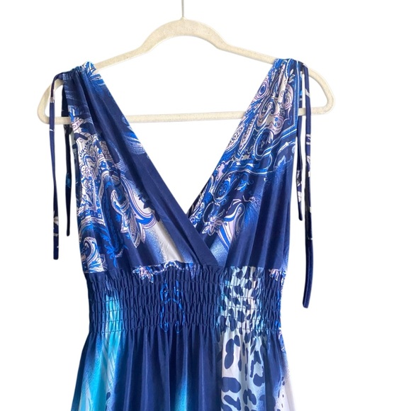 Seven Islands Blue Print V-Neck Maxi Dress. Size Small - Picture 5 of 8